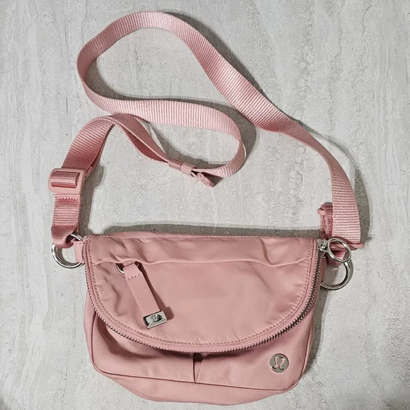 SOLD ON ANOTHER SITE- Lululemon All Night Festival Bag Micro Pink Puff NWOT - Picture 3 of 11